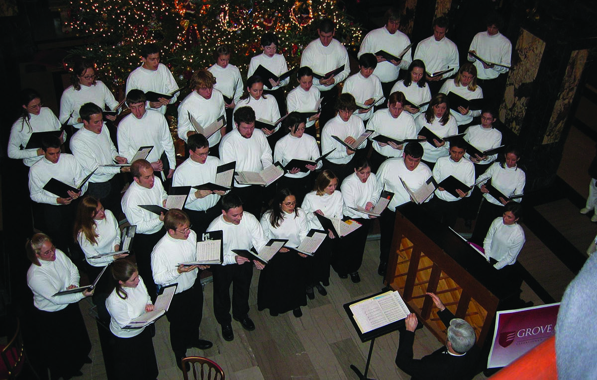 2005. Welcome back class of 2005! The holidays around Grove City College are as joyful as ever. This choral group performs a Christmas concert to glorify Christ our Saviour.