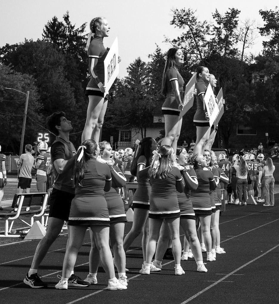 Male cheerleaders return to ‘The City’