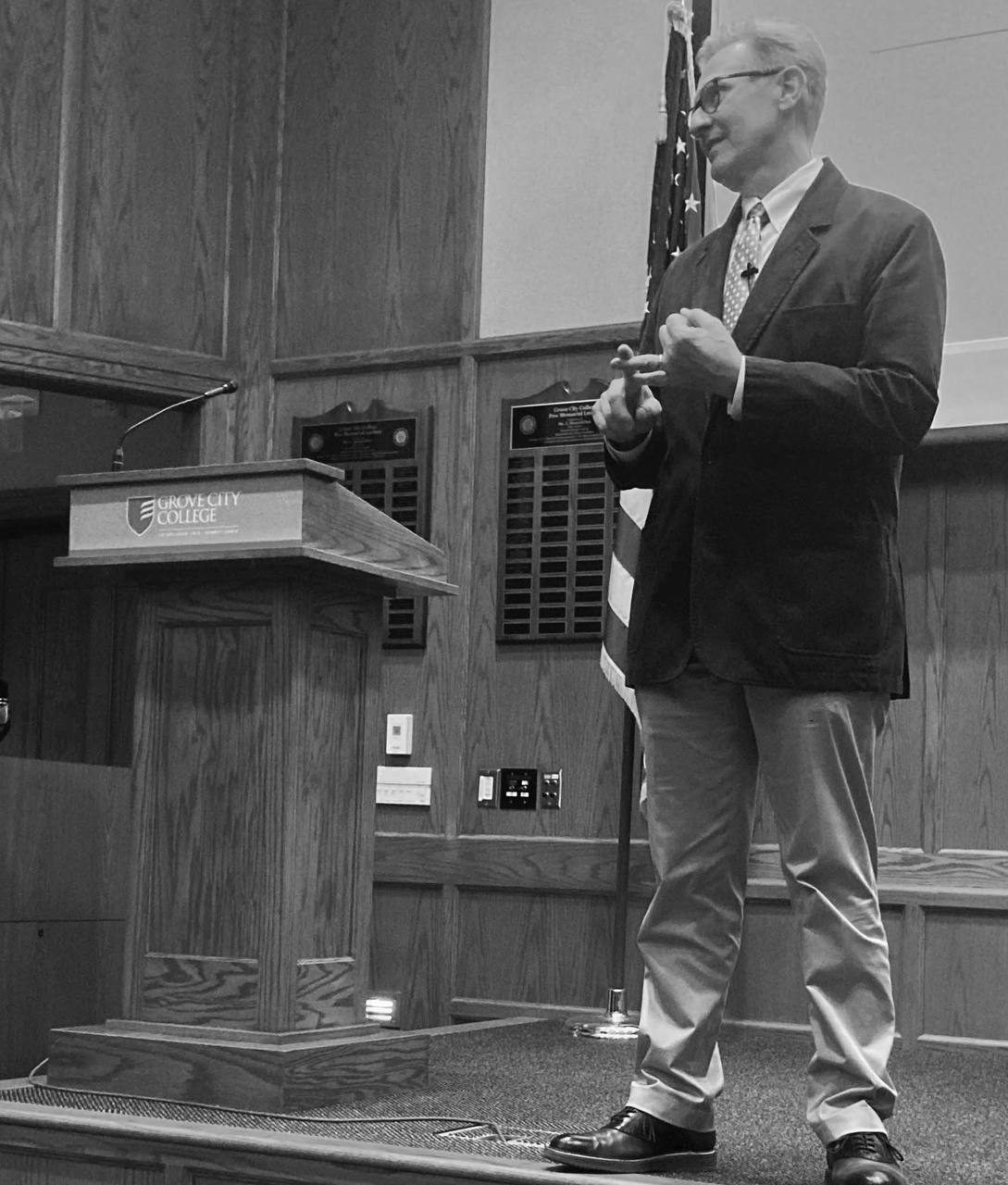 Lecturer preaches honorable business