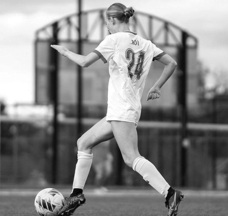 Senior Anna Williams continues to play strong in her final season.