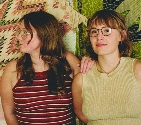 Folksy Fielder comes to Crawford